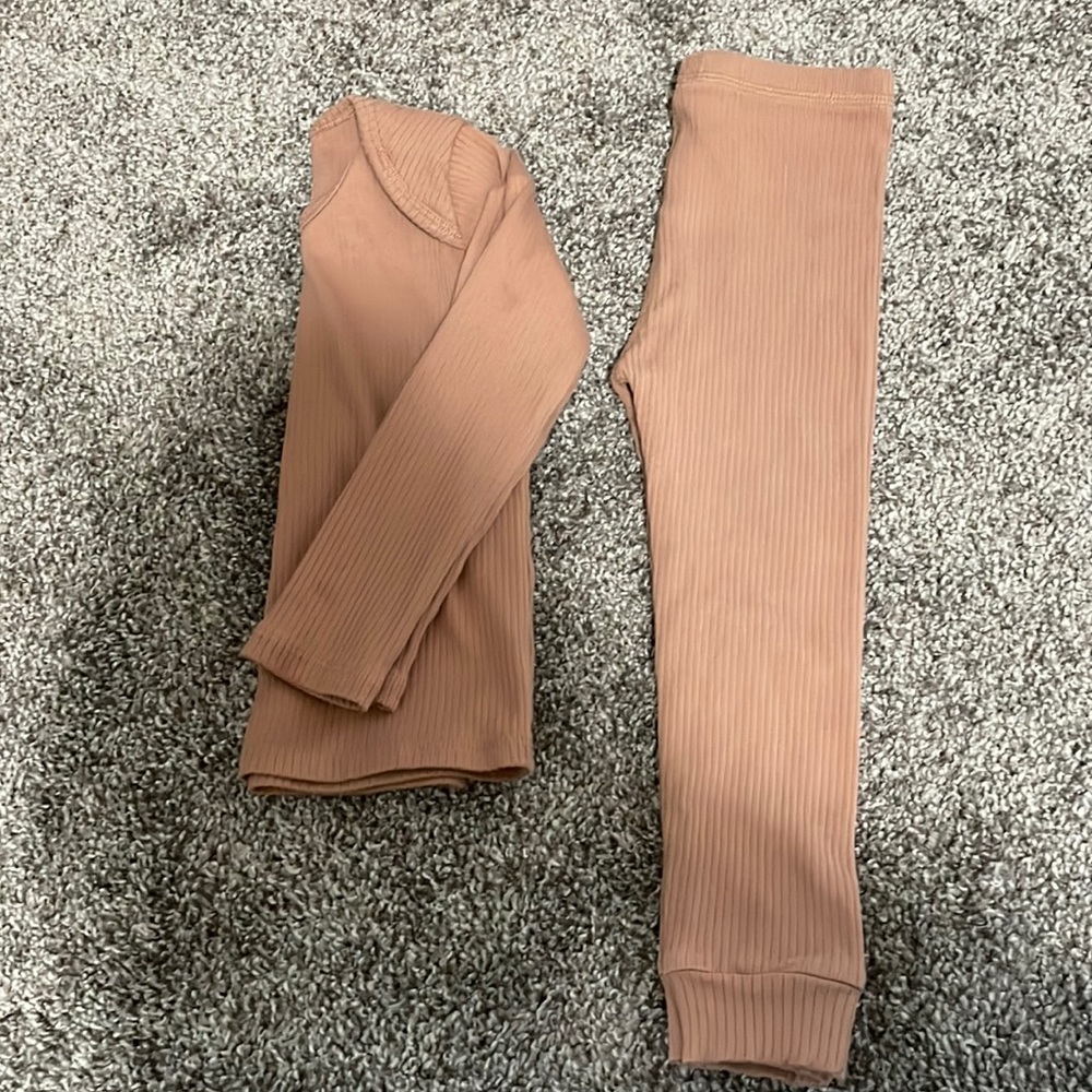 Quincy Mae marching ribbed set 2/3y. Good condition